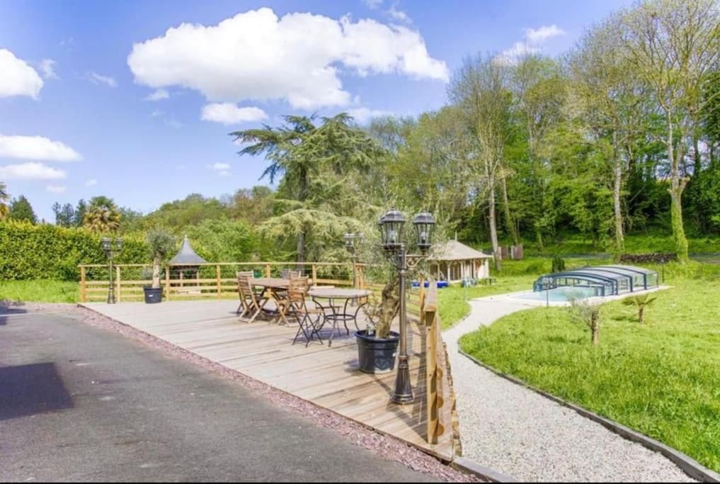 Willa Le Manoir Du Val Douvres-la-Délivrande Zewnętrze zdjęcie